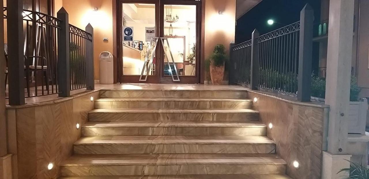 Hotel La Conca Villa San Giovanni Kültér fotó