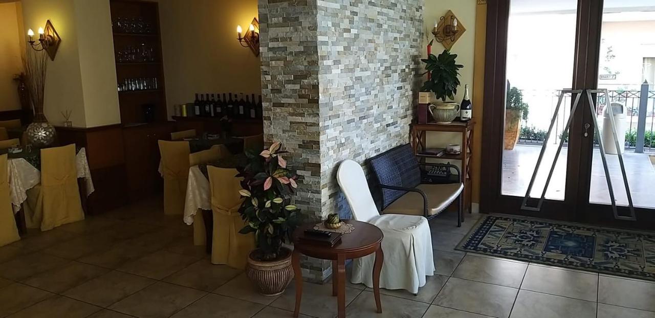 Hotel La Conca Villa San Giovanni Kültér fotó