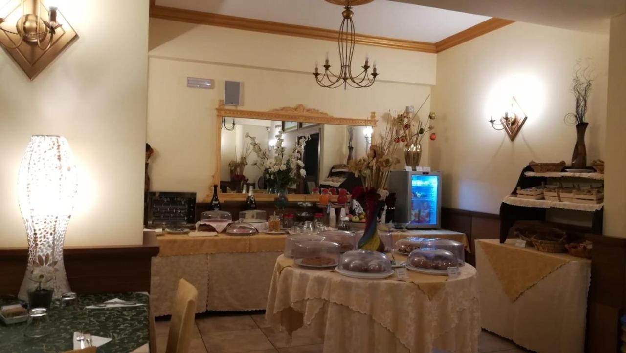 Hotel La Conca Villa San Giovanni Kültér fotó